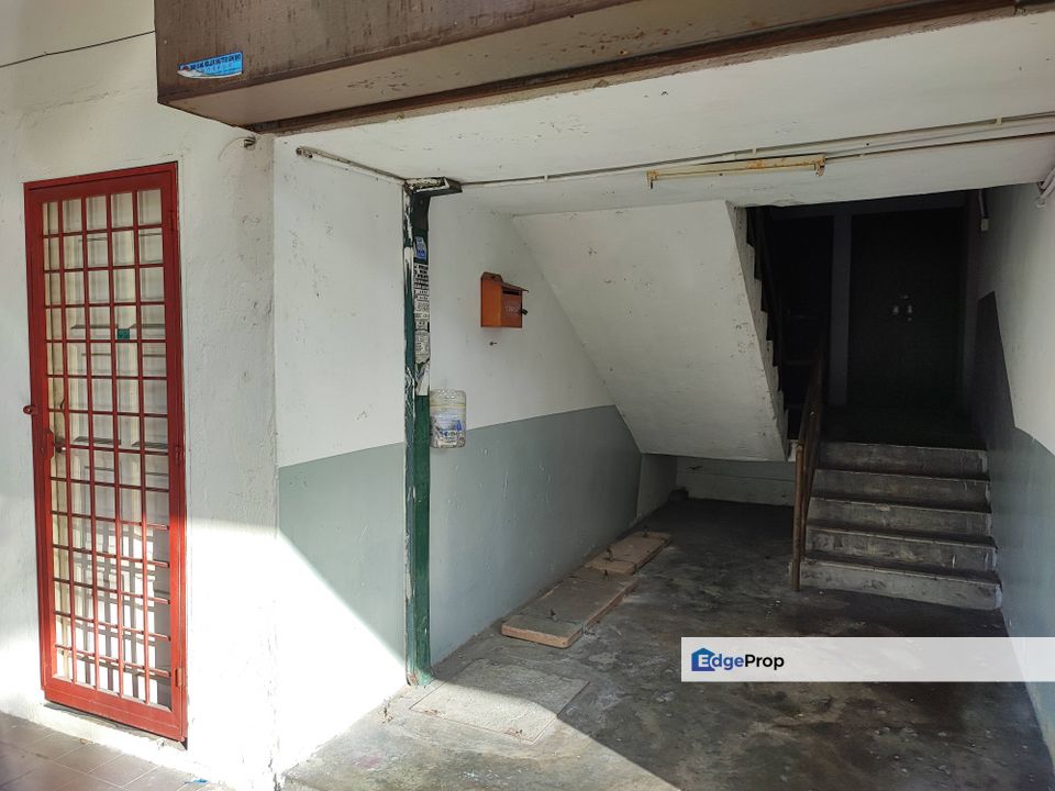 Nilai Square Commercial Center, shop lot ( built up 1300sq ft) , Negeri Sembilan, Nilai