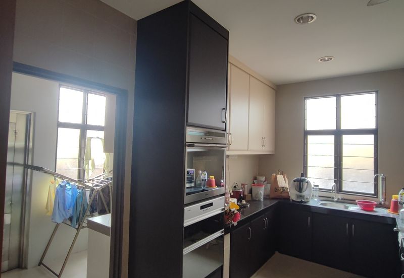 Bukit Jalil, 2.5 Storey house (end lot), Taman Jalil Sutera, Kuala Lumpur 