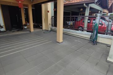 Bukit Jalil, 2.5 Storey house (end lot), Taman Jalil Sutera, Kuala Lumpur 