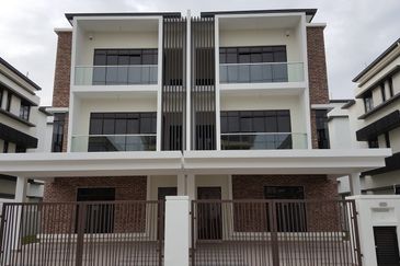 Jalan Setia Utama U13/37F