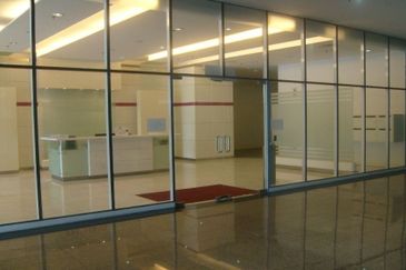 HiCom-Glenmarie Industrial Park