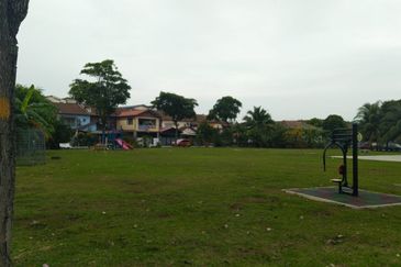 Taman Teluk Gedung Indah