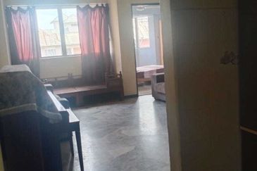 Tasik Heights Apartment