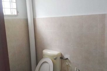 Bayu Tinggi Commercial Centre -Taipan