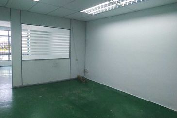 Bayu Tinggi Commercial Centre -Taipan