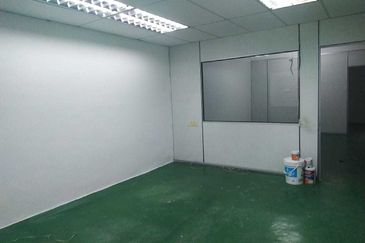 Bayu Tinggi Commercial Centre -Taipan