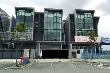 2 Storey Terrace Factory / Warehouse @ Nouvelle Industrial Park Meru, Klang for SALE
