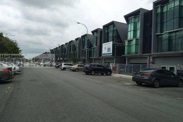 2 Storey Terrace Factory / Warehouse @ Nouvelle Industrial Park Meru, Klang for SALE