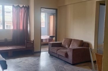 Tasik Heights Apartment
