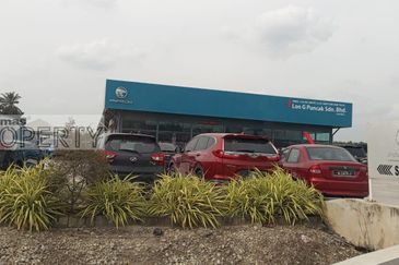 Commercial land at Puncak Alam for sale