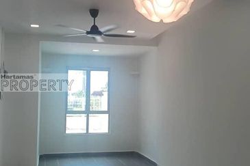 Renovated 2 storey terrace house facing field at Bandar Puteri Klang