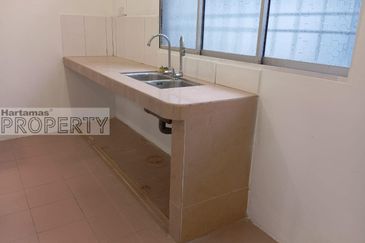 Renovated 2 storey terrace house facing field at Bandar Puteri Klang