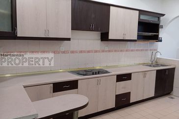 Renovated 2 storey terrace house facing field at Bandar Puteri Klang