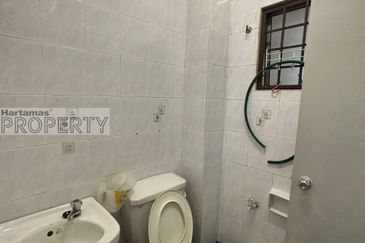 End Lot 2 storey terrace house at Bandar Puteri for sale