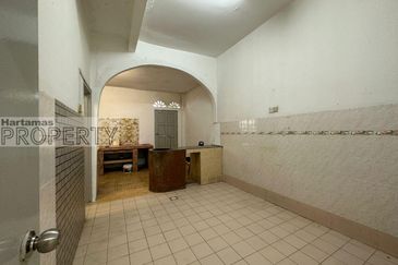 End Lot 2 storey terrace house at Bandar Puteri for sale