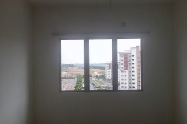 Seri Baiduri Apartments @ Setia Alam