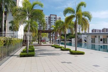 Renovated Seri Mutiara Apartment @ Setia Alam, Shah Alam for SALE