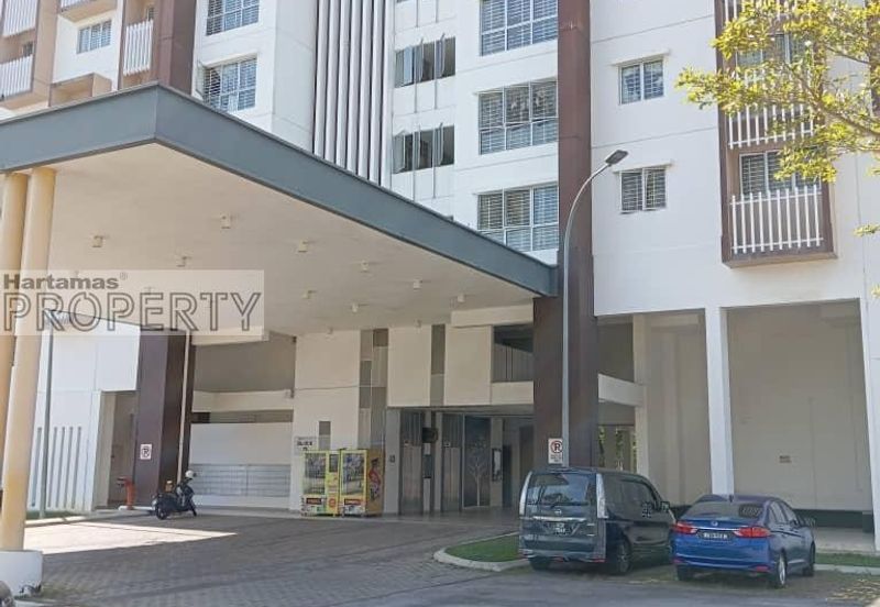 Renovated Seri Mutiara Apartment @ Setia Alam, Shah Alam for SALE