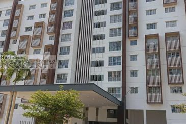 Renovated Seri Mutiara Apartment @ Setia Alam, Shah Alam for SALE