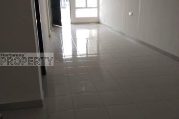 Rumah Teres Setingkat @ Taman Salak Kasturi, Sepang untuk dijual