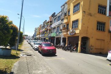 Teluk Pulai Commercial Center