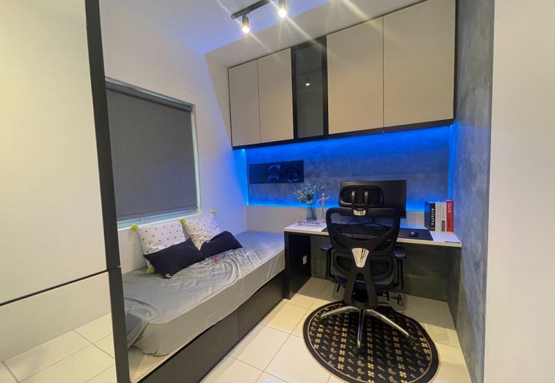 Vista Adesa Residensi Desa Timur