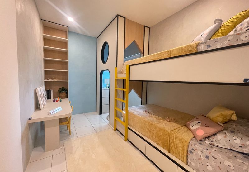 Vista Adesa Residensi Desa Timur