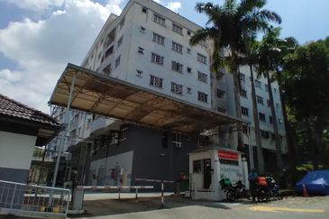 Kemensah Villa Condominium