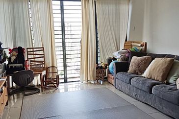 UPPERVILLE @ 16 Quartz Melawati