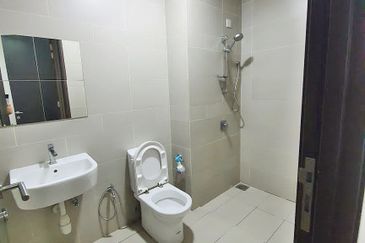 UPPERVILLE @ 16 Quartz Melawati