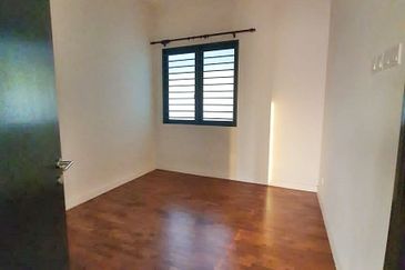 UPPERVILLE @ 16 Quartz Melawati