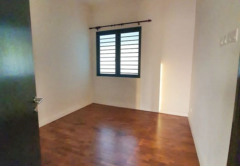 UPPERVILLE @ 16 Quartz Melawati