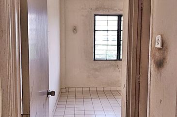 SD 2 APARTMENT BANDAR SRI DAMANSARA FOR SALE