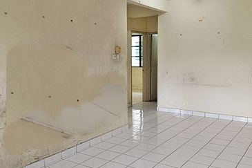 SD 2 APARTMENT BANDAR SRI DAMANSARA FOR SALE