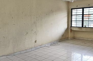 SD 2 APARTMENT BANDAR SRI DAMANSARA FOR SALE