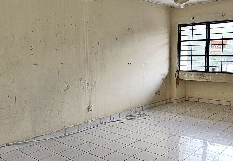 SD 2 APARTMENT BANDAR SRI DAMANSARA FOR SALE