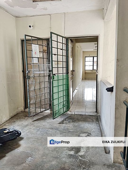 SD 2 APARTMENT BANDAR SRI DAMANSARA FOR SALE, Kuala Lumpur, Damansara