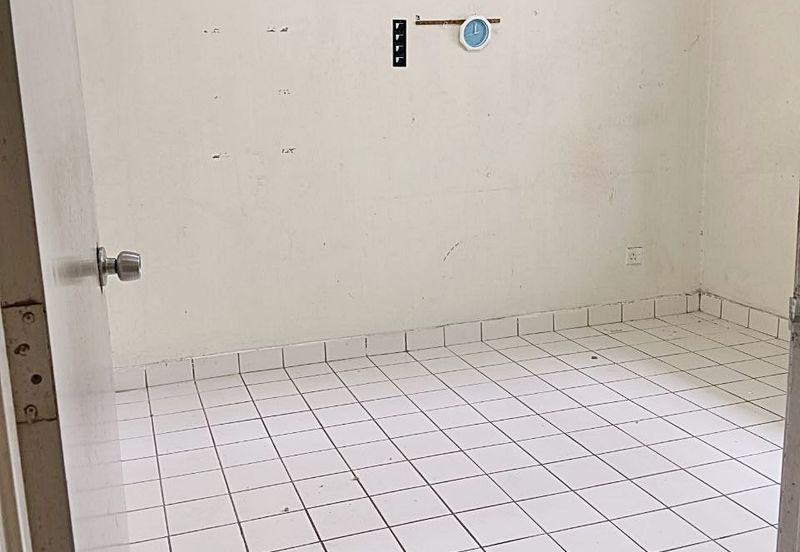 SD 2 APARTMENT BANDAR SRI DAMANSARA FOR SALE