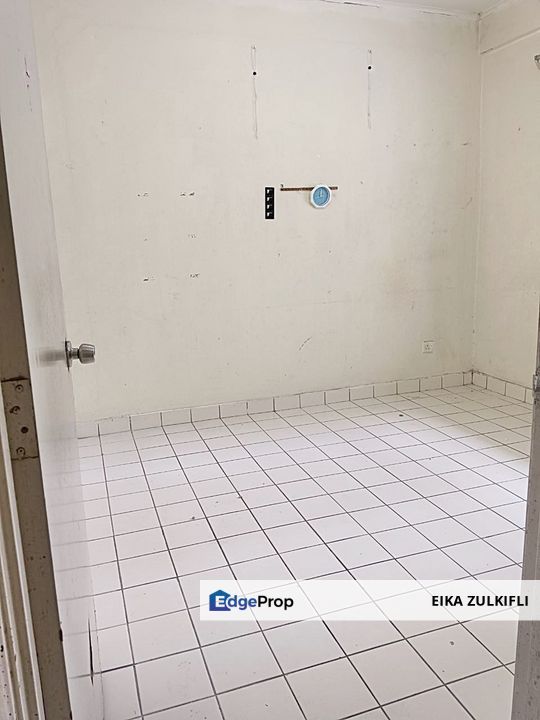SD 2 APARTMENT BANDAR SRI DAMANSARA FOR SALE, Kuala Lumpur, Damansara
