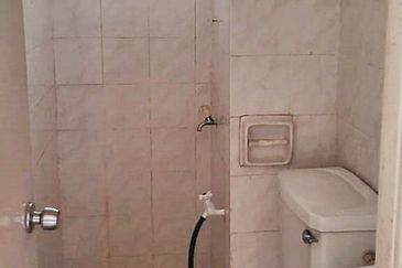 SD 2 APARTMENT BANDAR SRI DAMANSARA FOR SALE