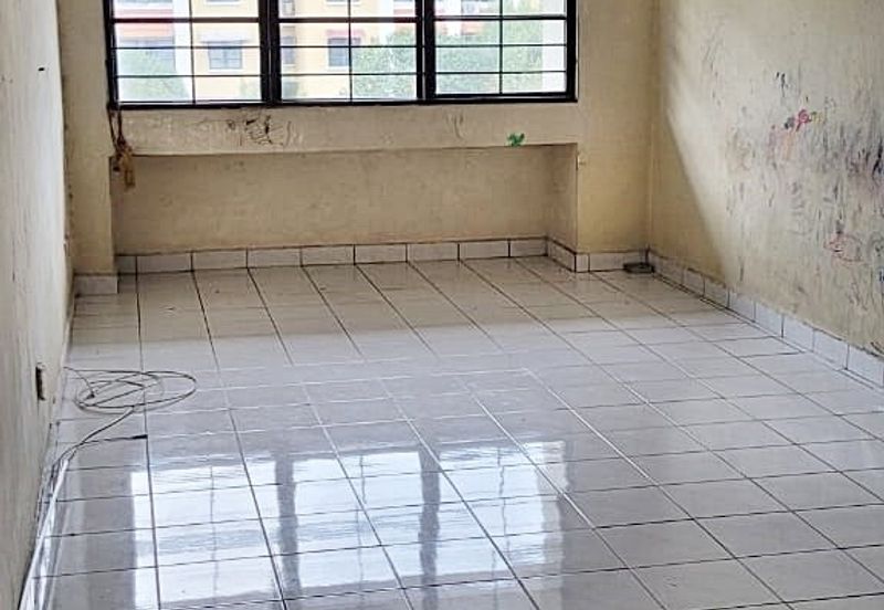 SD 2 APARTMENT BANDAR SRI DAMANSARA FOR SALE