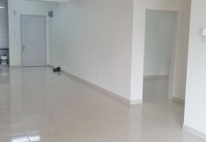 Platinum Hill Condo Pv8