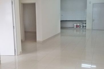 Platinum Hill Condo Pv8