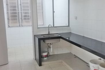 Platinum Hill Condo Pv8