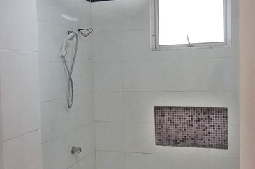 Platinum Hill Condo Pv8