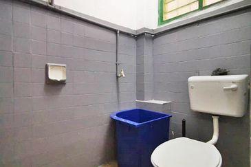 Flat Pandan Jaya Blok L13