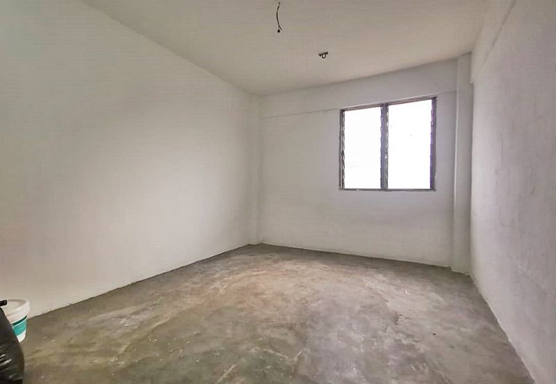 Flat Pandan Jaya Blok L13