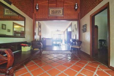 2 Storey Freehold Semi-D Taman Melawati, KL - Facing Open! FOR SALE 