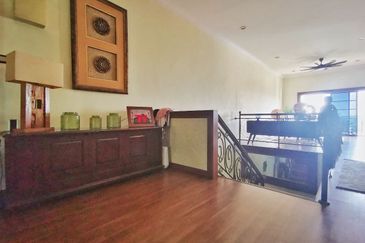 2 Storey Freehold Semi-D Taman Melawati, KL - Facing Open! FOR SALE 