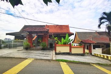 2 Storey Freehold Semi-D Taman Melawati, KL - Facing Open! FOR SALE 